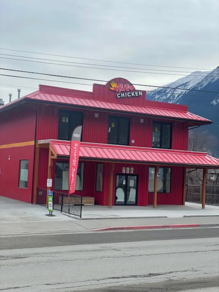 Hi Five Chicken restaurante en Lillooet