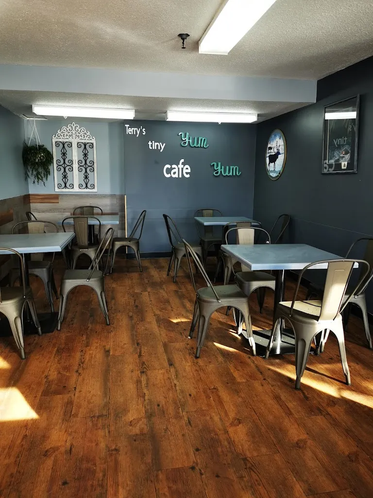 Terry's tiny cafe_Mackenzie_slider_imagen_1