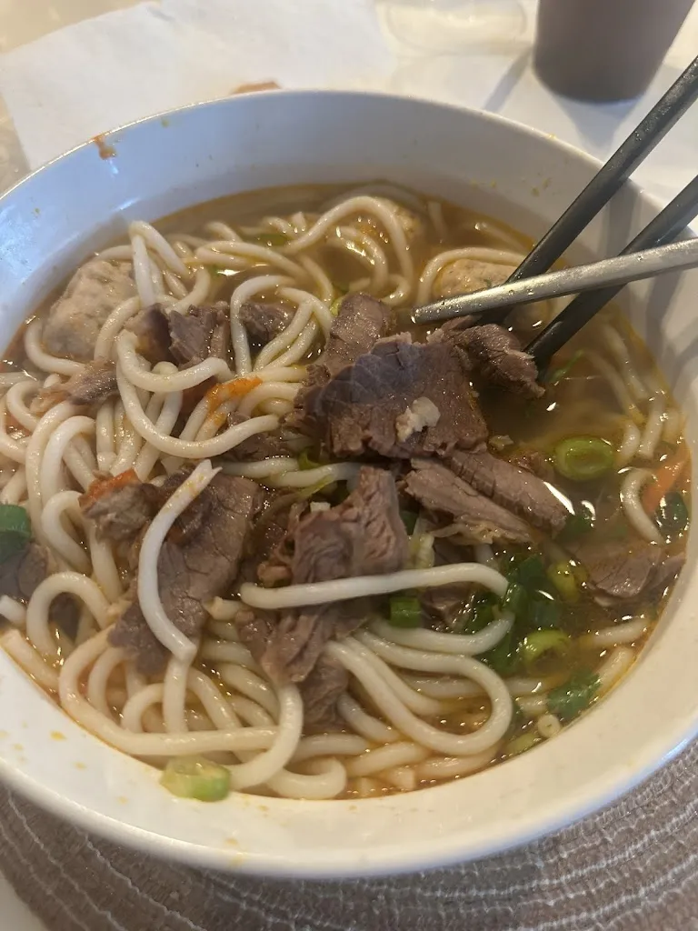 Saigon Chef 2 (Chestermere) restaurante en Chestermere