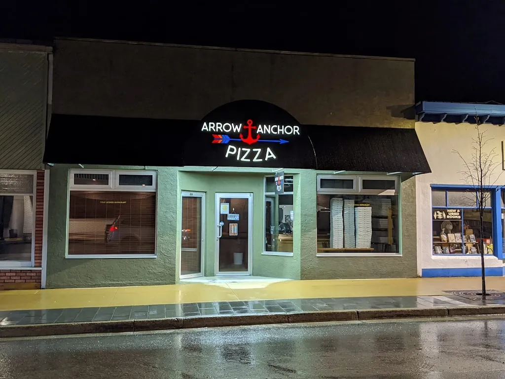 Arrow and Anchor Pizza ristorante a Nakusp
