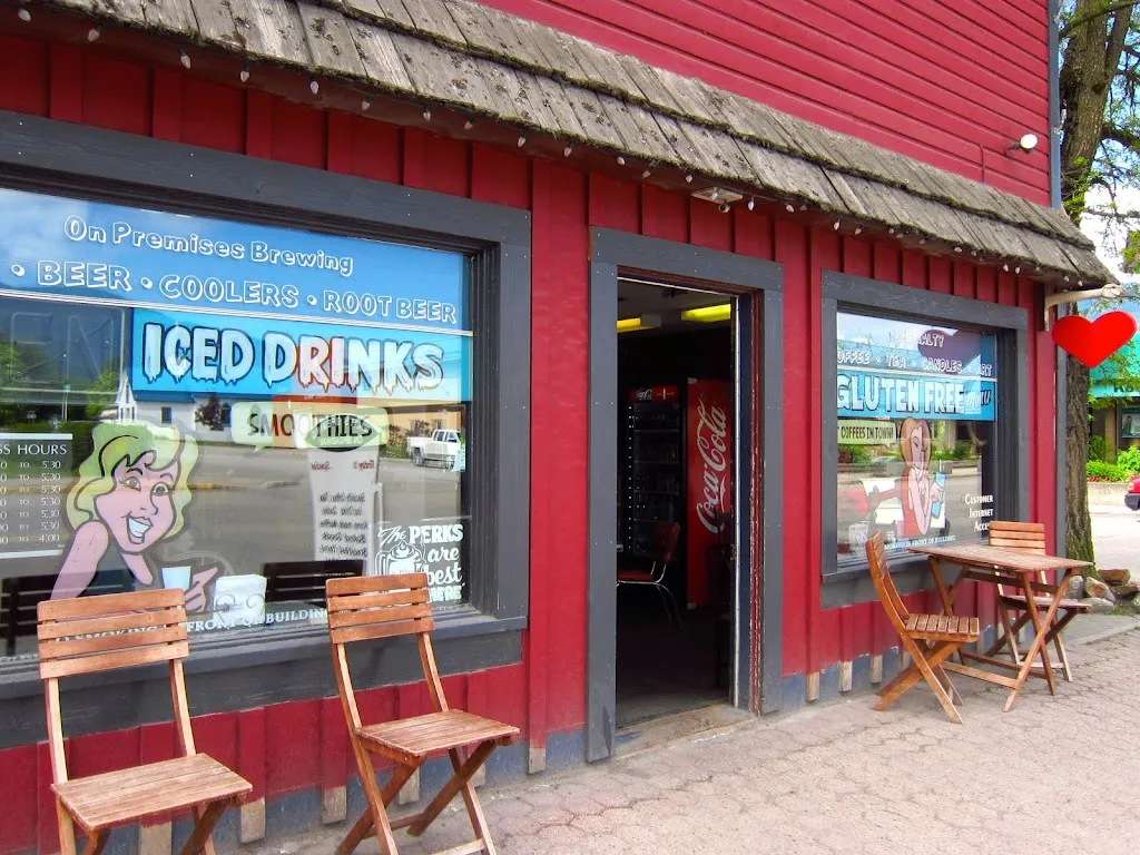 What's Brewing On Broadway ristorante a Nakusp