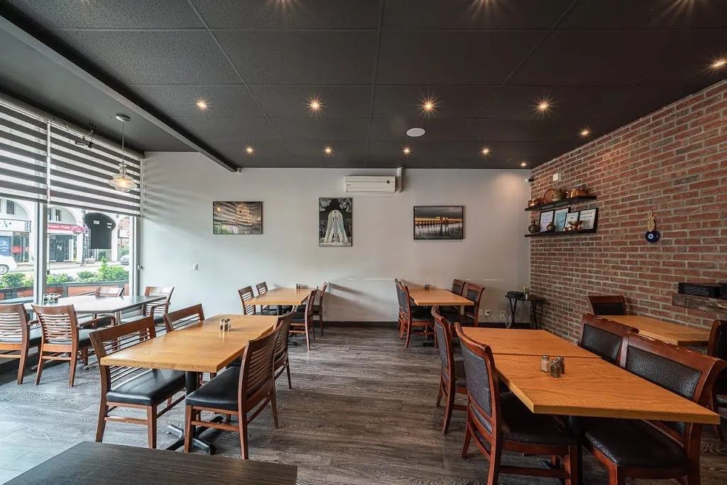 Avishan restaurante en Langley