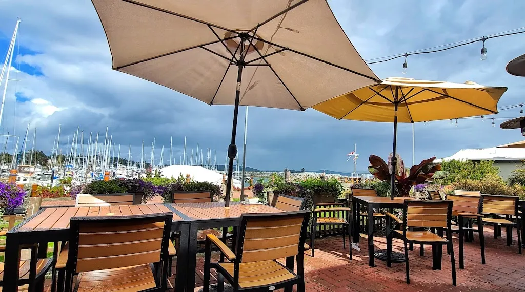 The Surly Mermaid ristorante a North Saanich