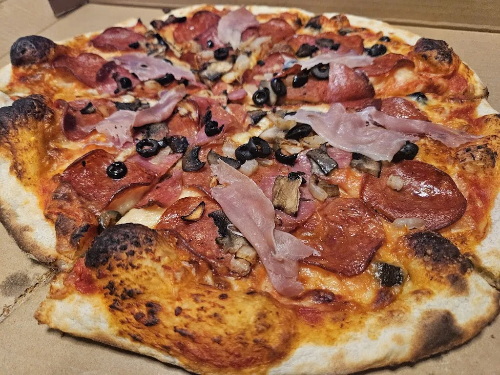 Artista Pizzeria ristorante a Pitt Meadows