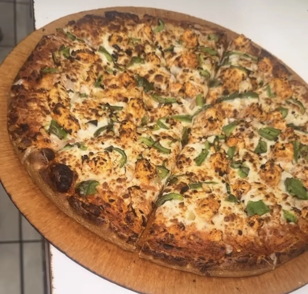 Mami's Pizza_Osoyoos_slider_imagen_2