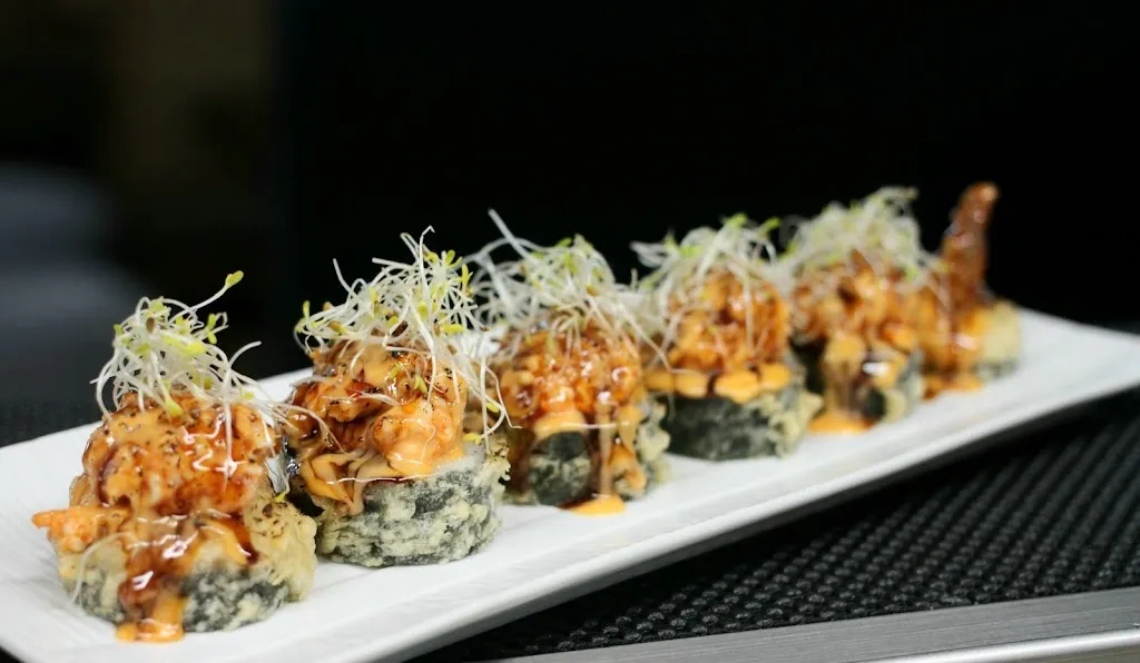 Mini Japan_Quesnel_slider_imagen_2