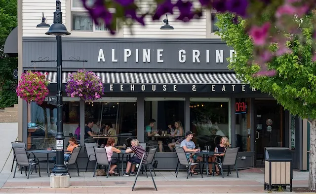 Alpine Grind Coffeehouse restaurante en Rossland