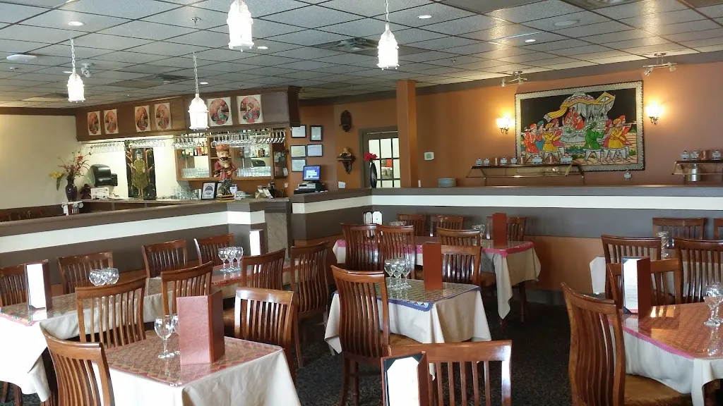 Mehtab East Indian Cuisine - Best Restaurant in Cochrane restaurante en Cochrane