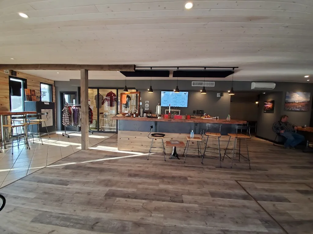 Erie Creek Brewing Company restaurante en Salmo