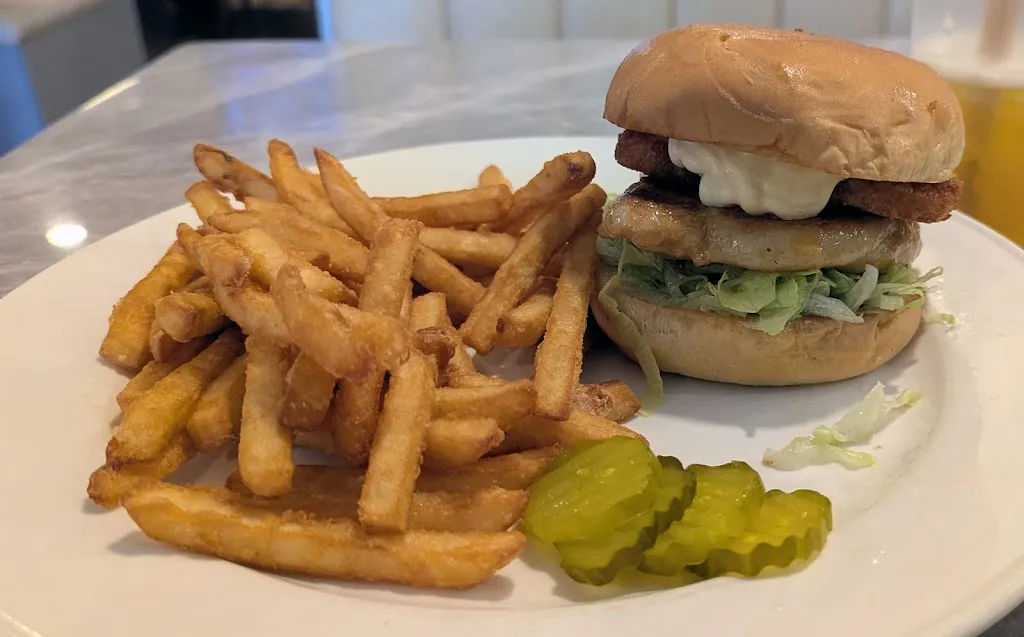 Stardust Restaurant_Prince Rupert_slider_imagen_2