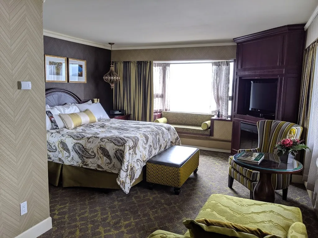 Crest Hotel_Prince Rupert_slider_immagine_3