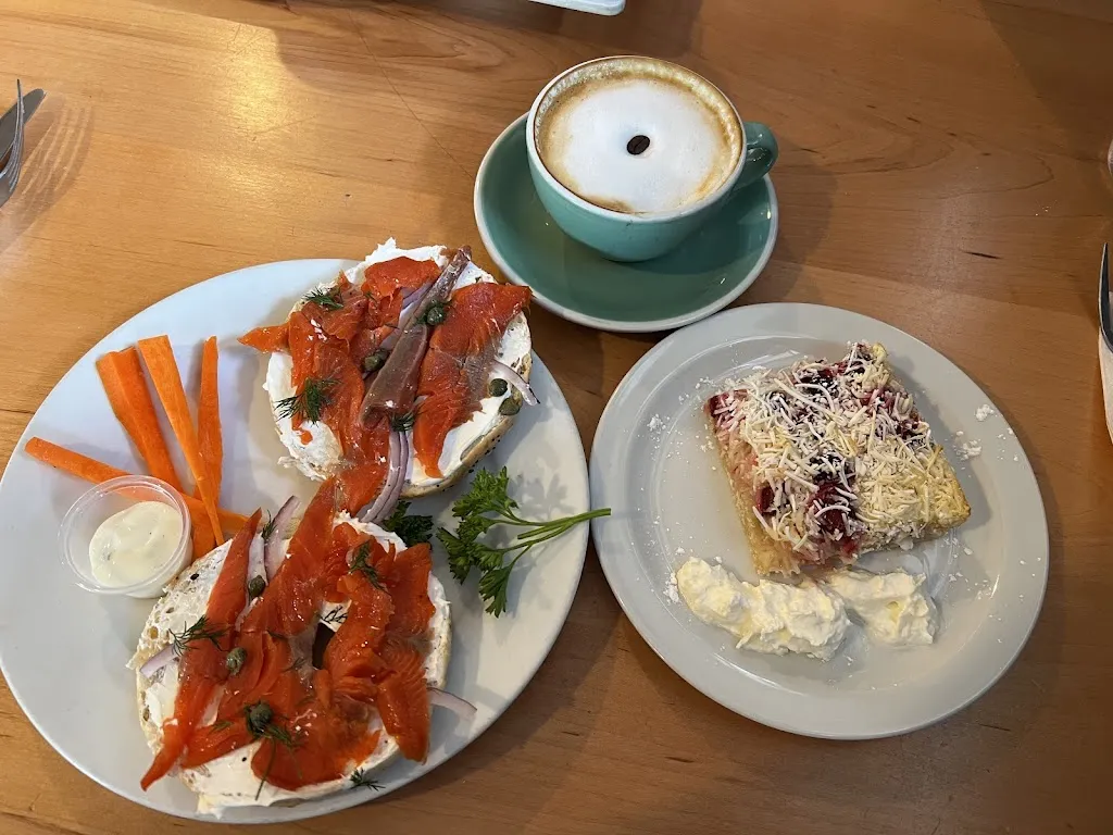 Cowpuccino's Coffee House restaurante en Prince Rupert