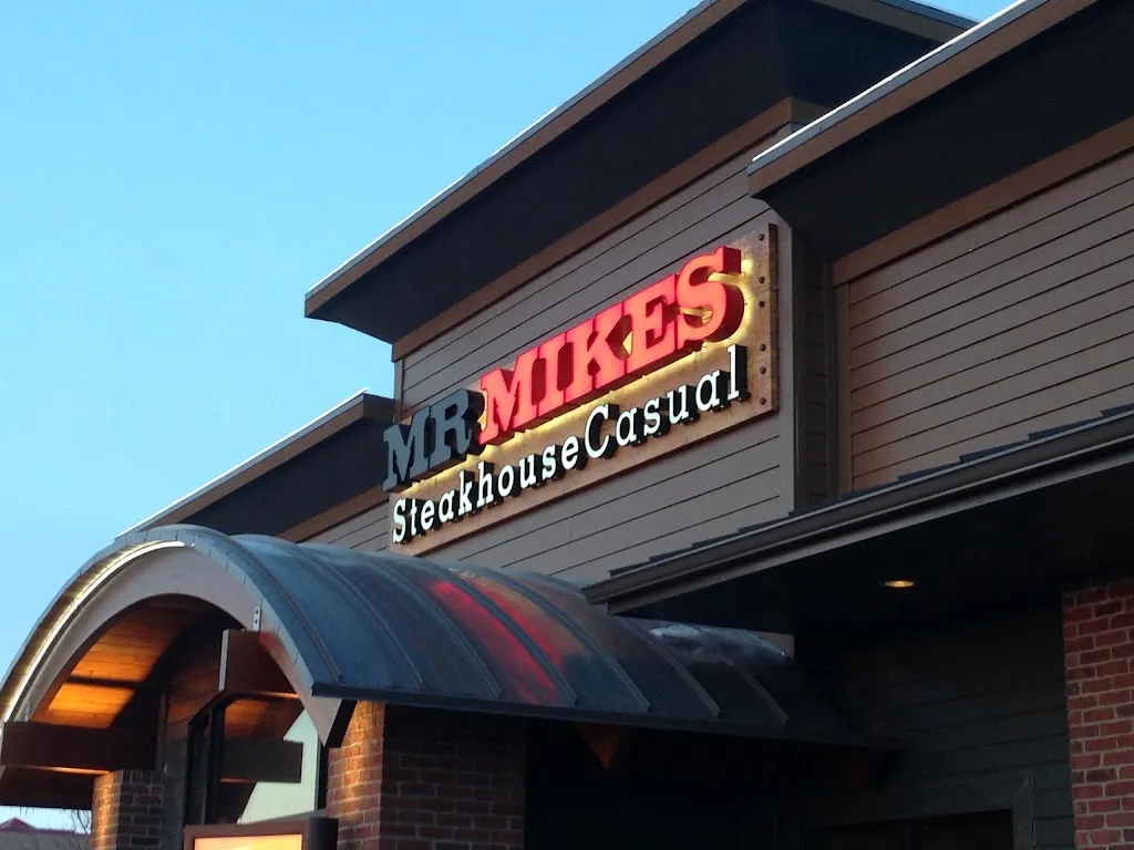 MR MIKES SteakhouseCasual ristorante a Cochrane