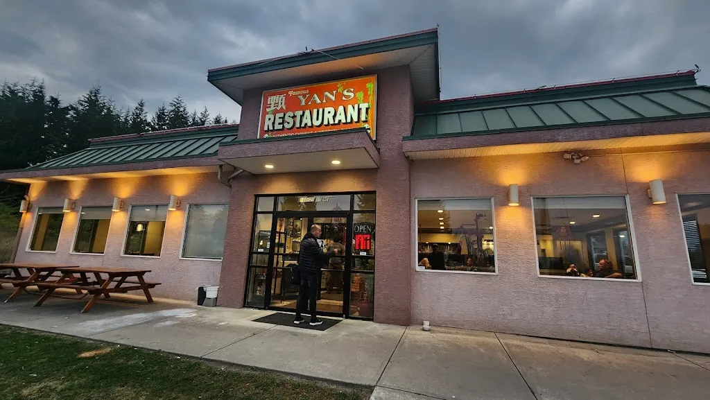 Yan's Restaurant_Salmon Arm_slider_image_1
