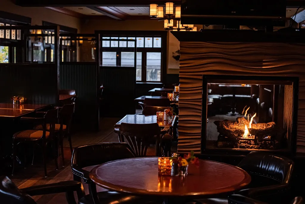 The Restaurant at The Saltspring Inn restaurante en Salt Spring Island