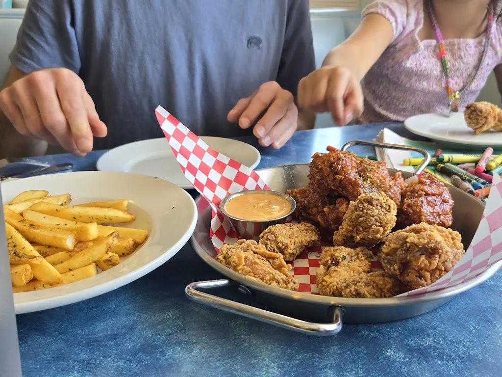 Nana_Mom's Cafe_Sooke_review