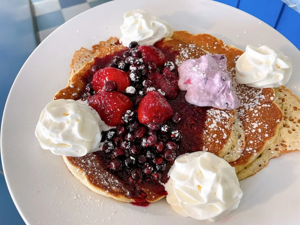 Mom's Cafe_Sooke_slider_image_3