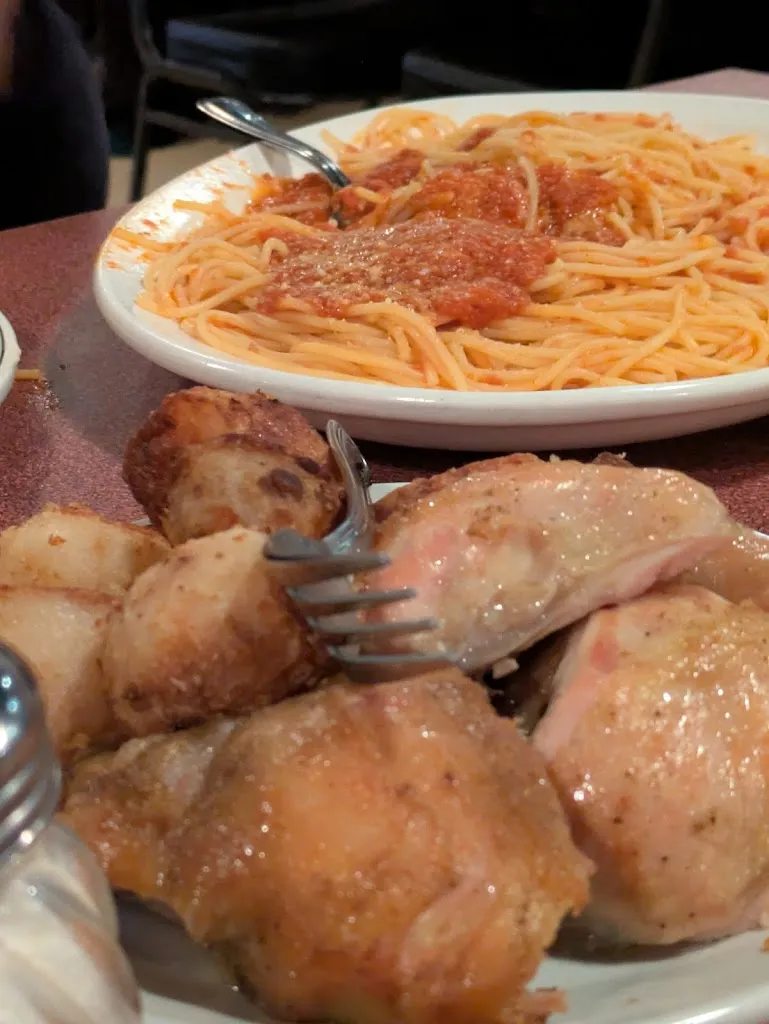 Jaye Lill_The Colander Restaurant_Trail_review