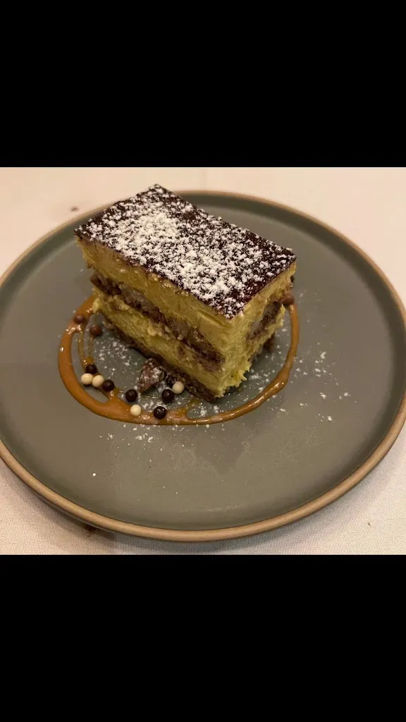 Quattro Restaurant_Whistler_slider_image_2