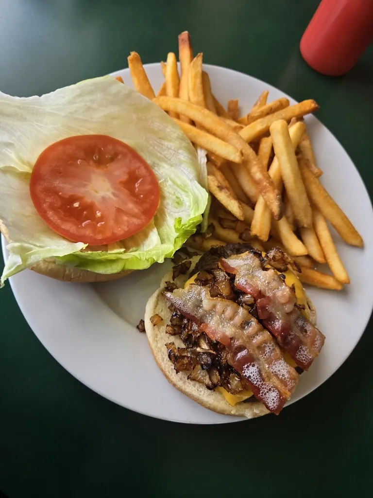 Great Canadian Pizza and Wings restaurante en Elk Point