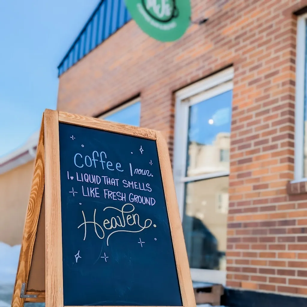 MJ's Coffee Bar & Bistro restaurante en Virden