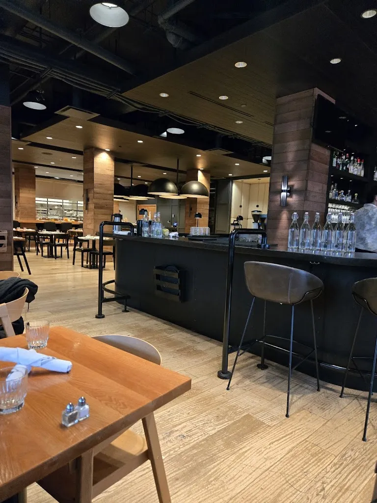 SMITH Restaurant_Winnipeg_slider_imagen_3