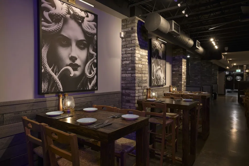 Taverna Greek Resto Bar & Grill restaurant à Moncton