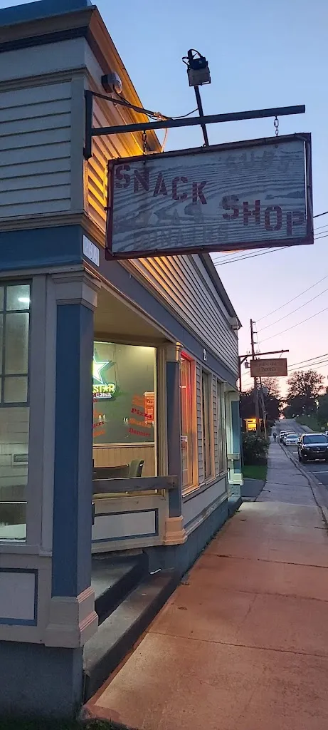 Bridge st Snack Shop restaurante en Sackville