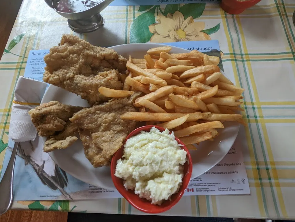Menu_Lisa's Roadside Restaurant_Burgeo_image_old_2