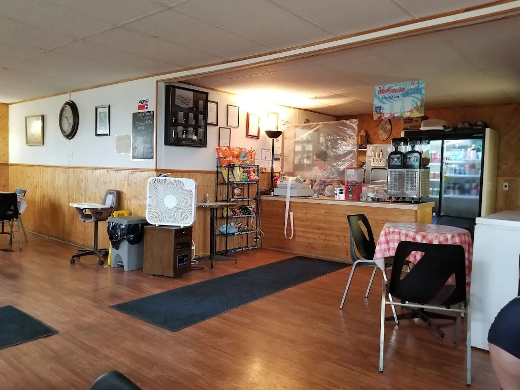 Lisa's Roadside Restaurant_Burgeo_slider_bild_1