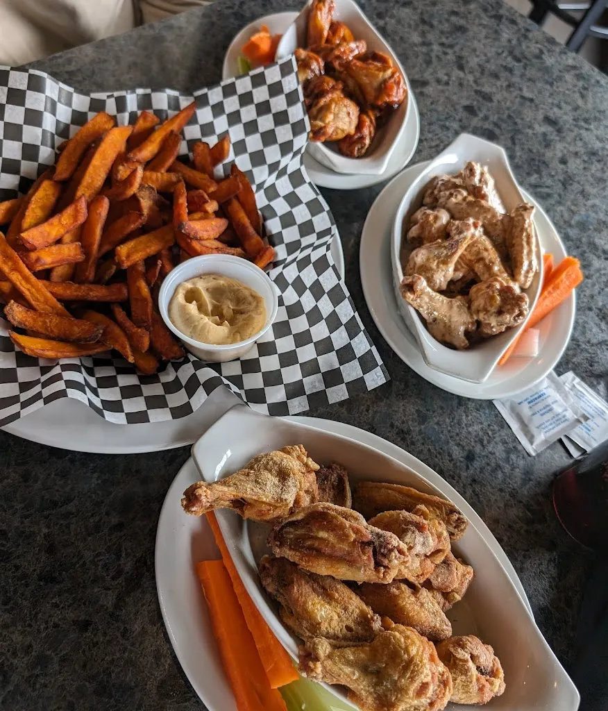Resolve Bar & Grill_Blackfalds_slider_image_2