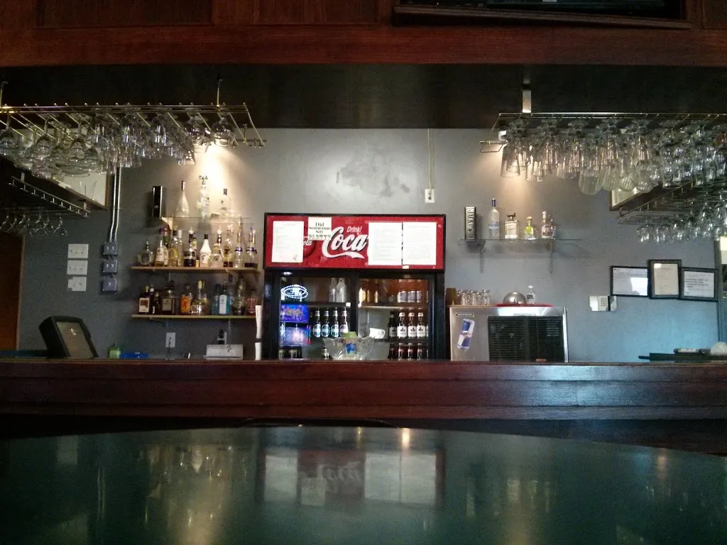 DJ's Bar & Grill restaurante en Fairview