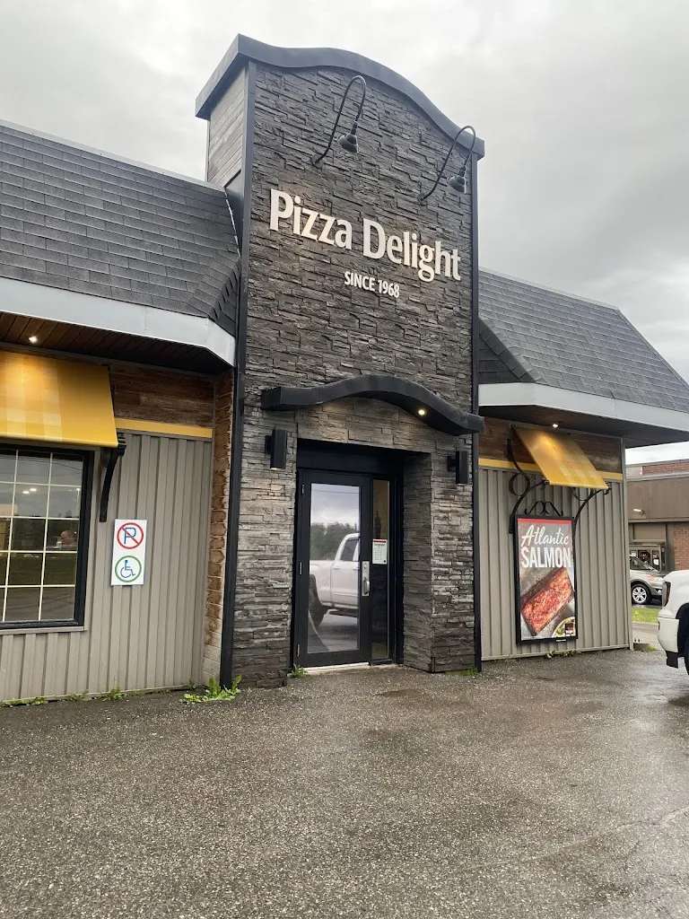 Pizza Delight restaurante en Deer Lake
