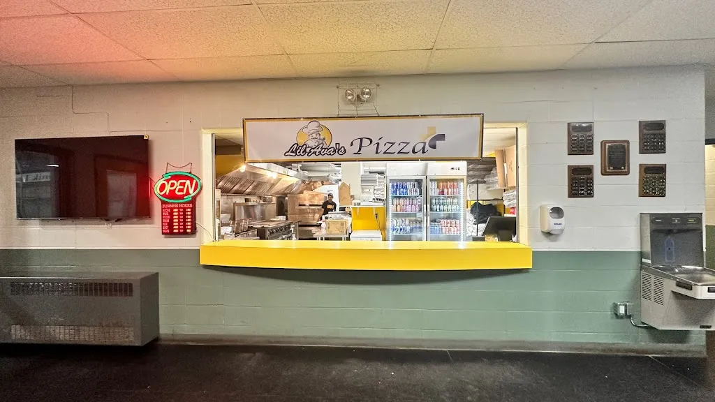 Lil Ava’s Pizza & Pasta restaurante en Inuvik
