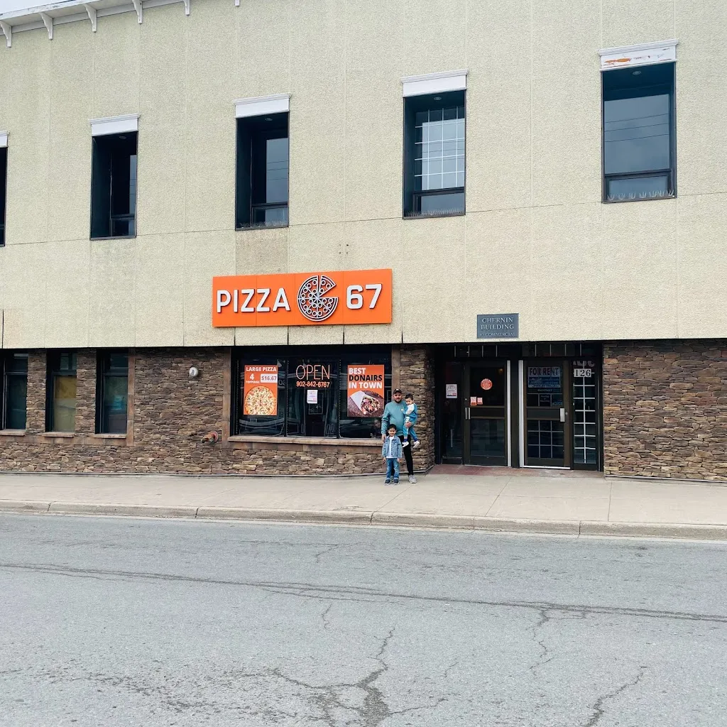 Pizza 67 restaurante en Glace Bay