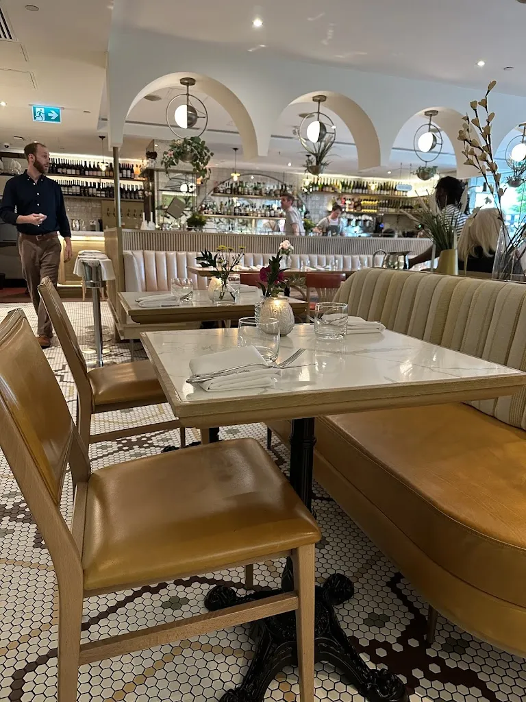 Marie-Claire Tartaglia_Café Lunette_Halifax_review