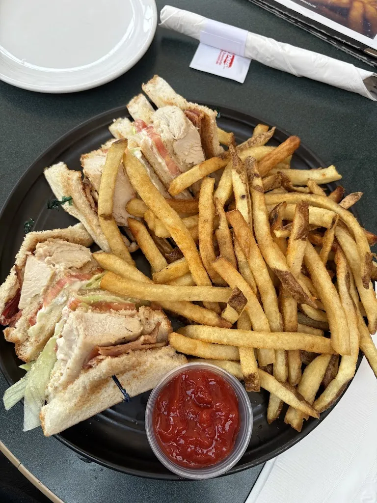 Jennifer_The Thistle Gastropub_New Glasgow_avis