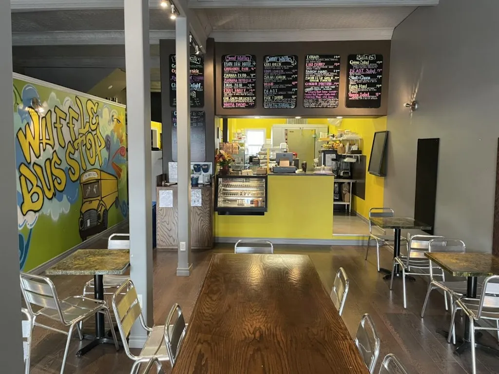 Waffle Bus Stop Inc. restaurant à New Glasgow