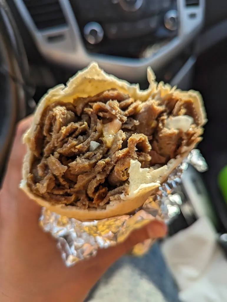 Richard Veroszlinden_Paizano's Pizzeria & Donair_Springhill_review