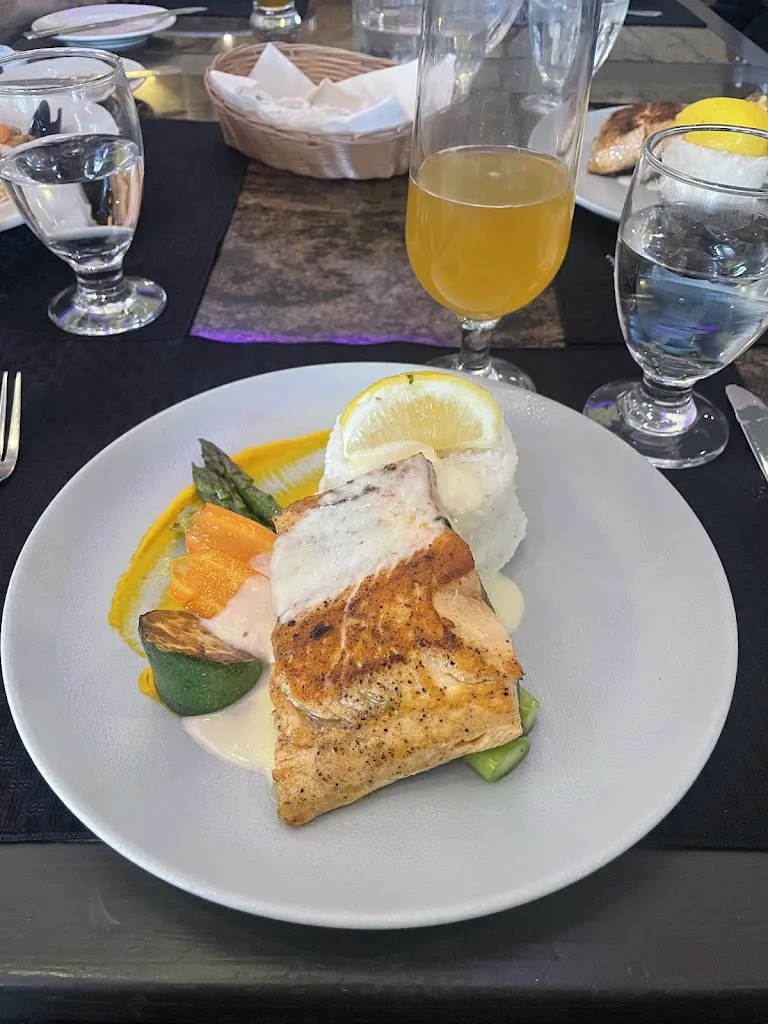 Dane B_The Granite Room_Iqaluit_review