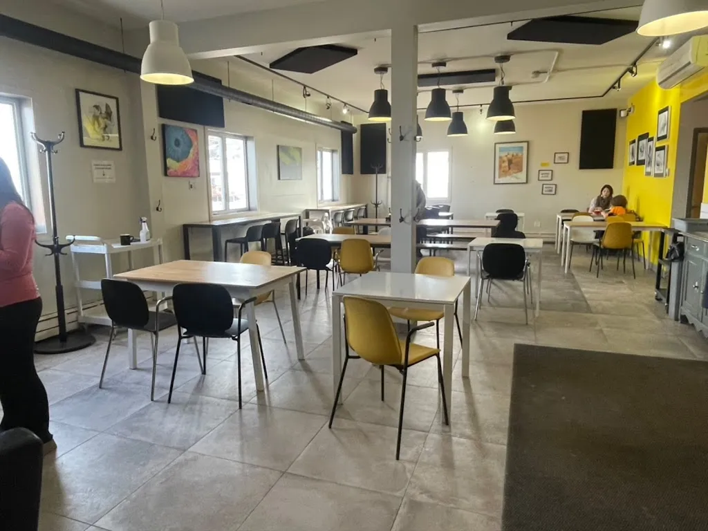 Black Heart Café restaurant à Iqaluit