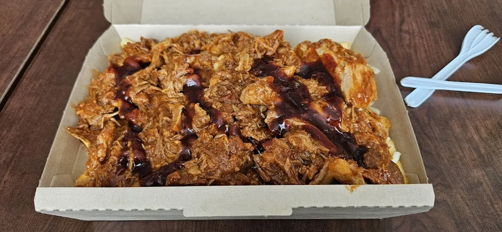 Amanda_Tundra Take-out Diner_Iqaluit_review