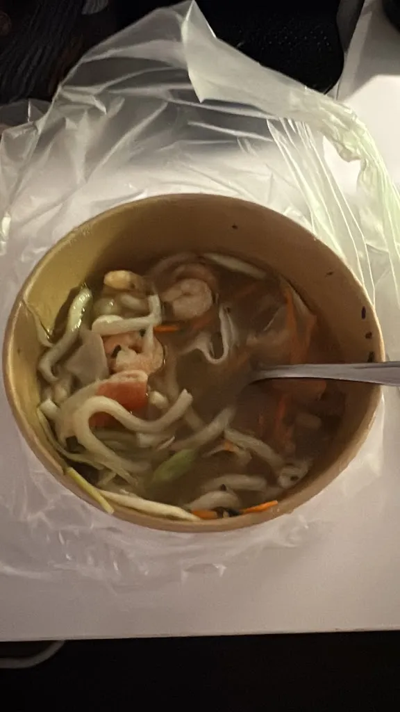 ggwaldo_Asian Kitchen_Iqaluit_review