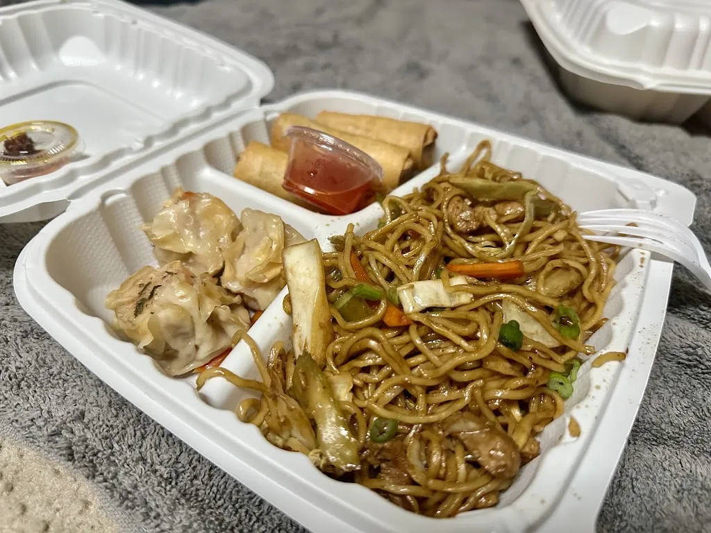 Asian Kitchen_Iqaluit_slider_image_3