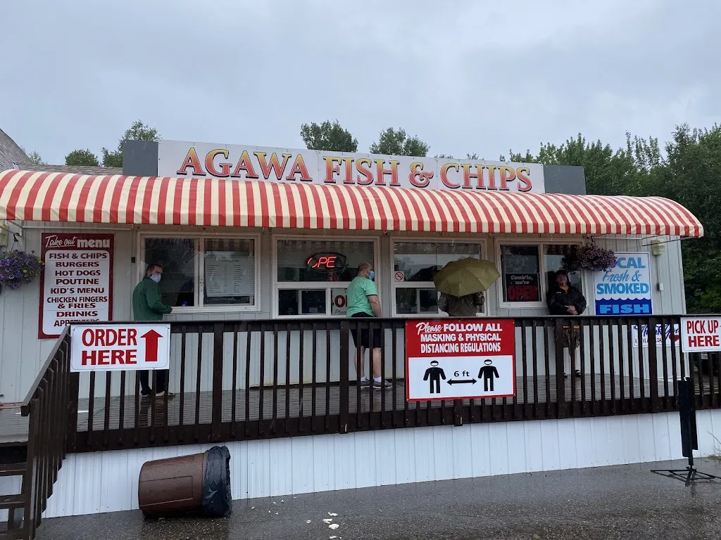 Agawa Fish & Chips_Algoma_slider_imagen_1