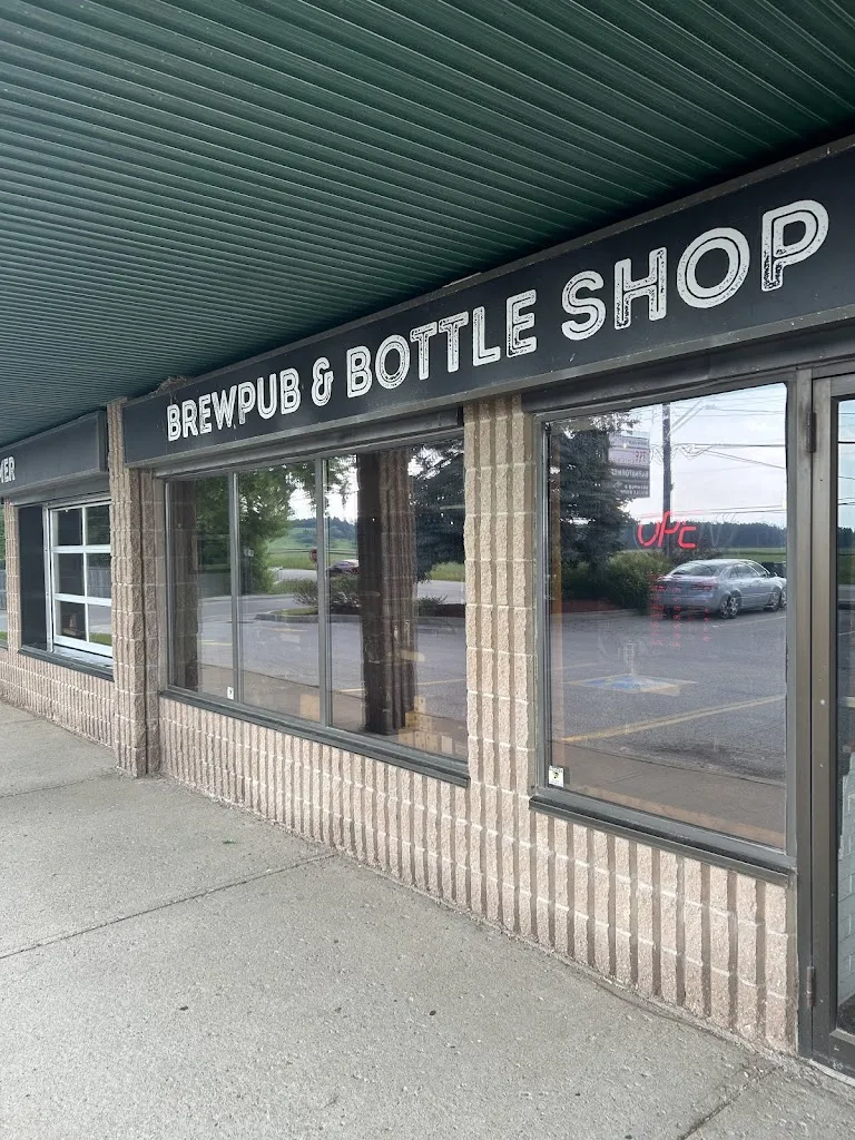 Ian MacRae_Barnstormer Brew Pub & Bottle Shop_Alliston_review