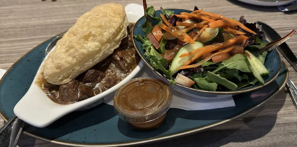 Randy G_The Tipsy Fox Pub & Grill - Alliston_Alliston_review