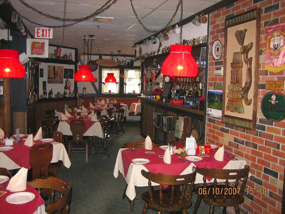Sauter's Inn Restaurant restaurante en Ajax