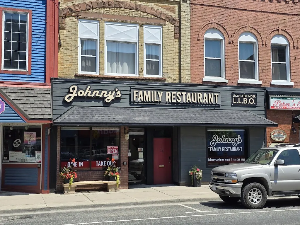 Johnny's Restaurant restaurante en Aylmer