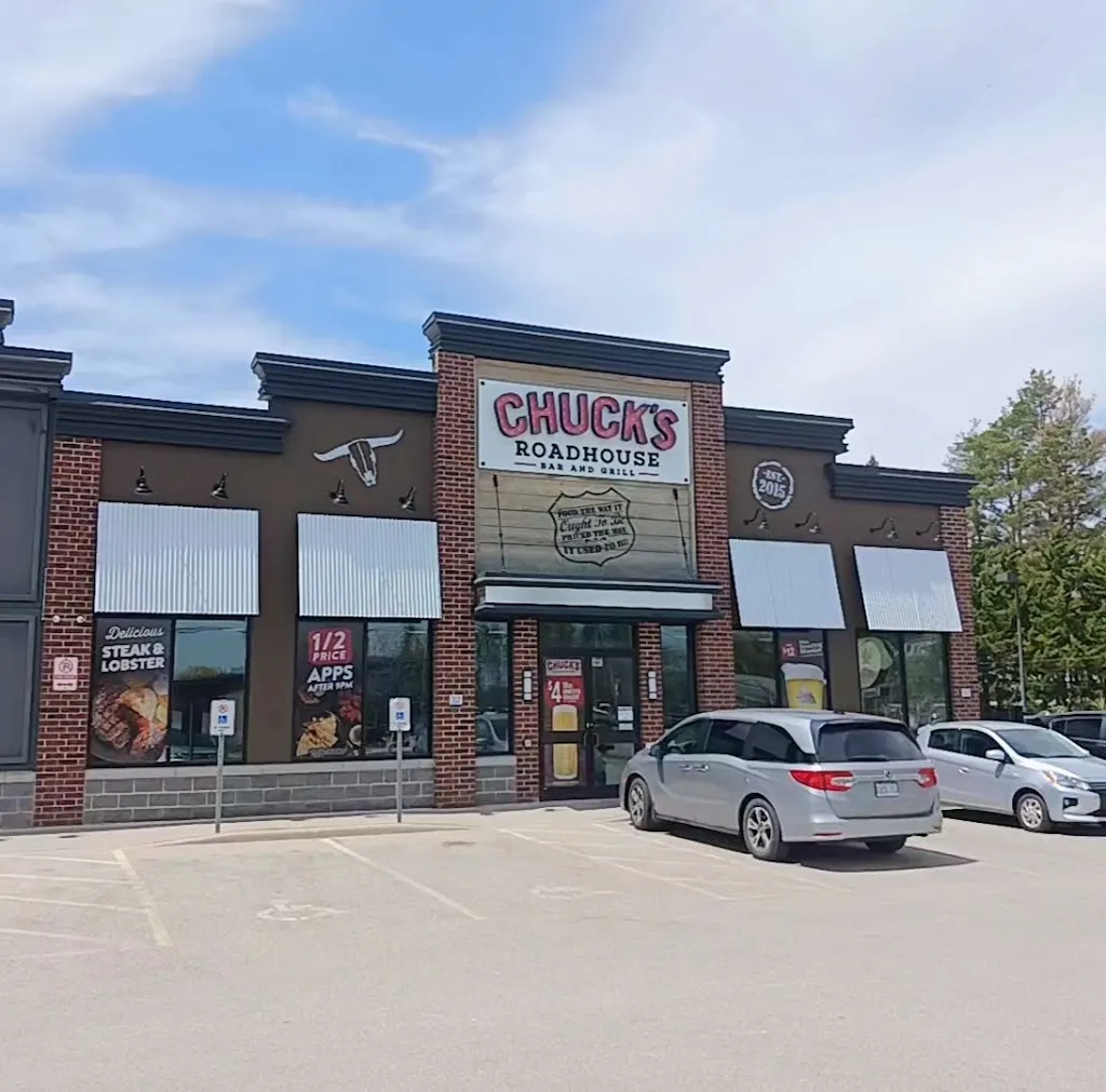 Chuck's Roadhouse Bar & Grill restaurante en Angus